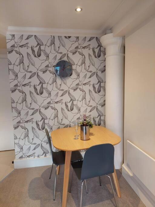 21 The Cocoa Suites York Exteriör bild