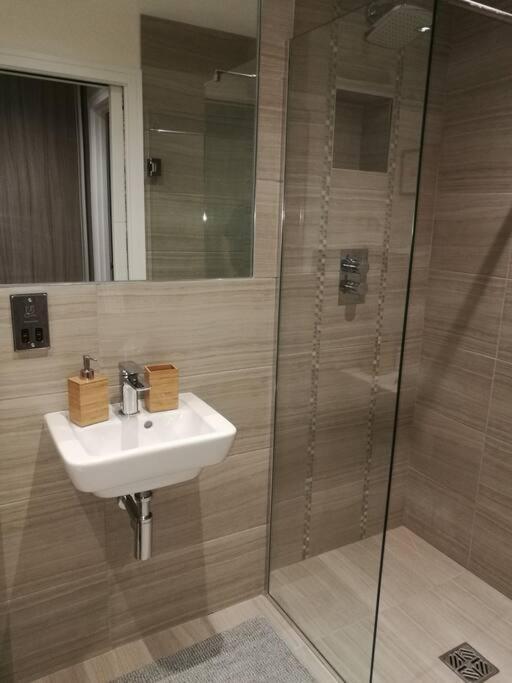 21 The Cocoa Suites York Exteriör bild